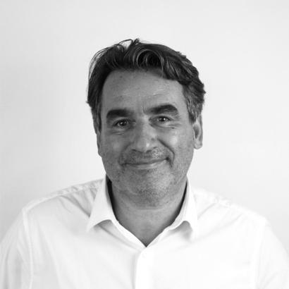 Gérant de l'agence de service à la personne APEF à Issy-les-Moulineaux