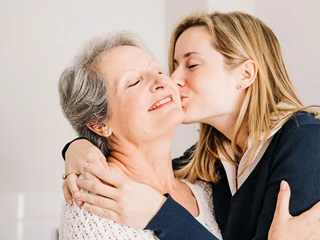 Auxiliaire de vie : un accompagnement personnalisé proche de chez vous avec APEF Vichy